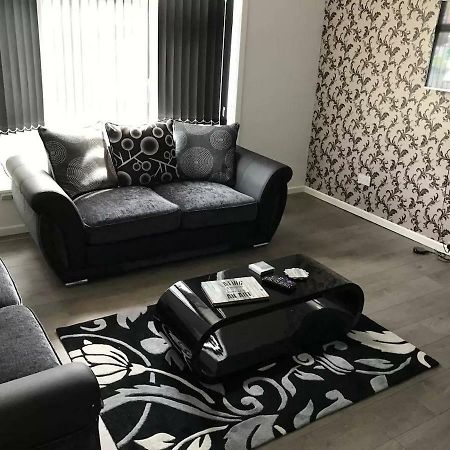 Central 2 Bed Apartment 莱切斯特 外观 照片