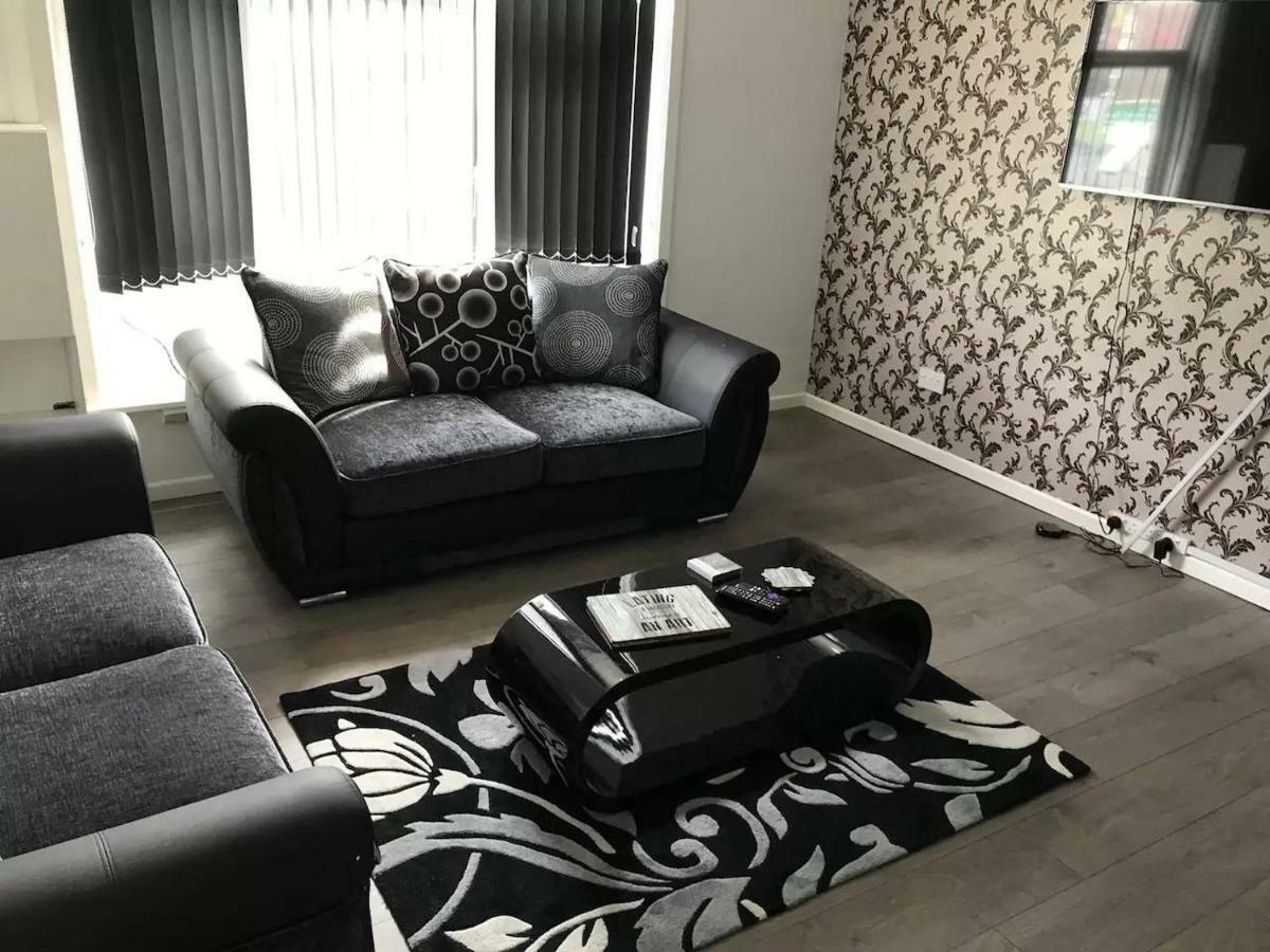 Central 2 Bed Apartment 莱切斯特 外观 照片