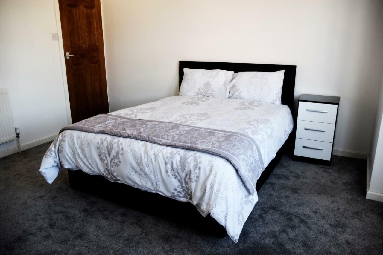 Central 2 Bed Apartment 莱切斯特 外观 照片