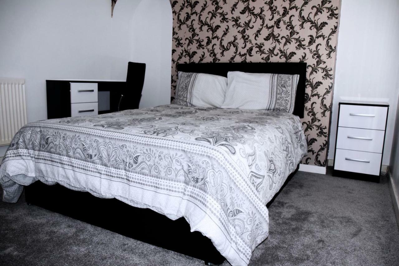 Central 2 Bed Apartment 莱切斯特 外观 照片